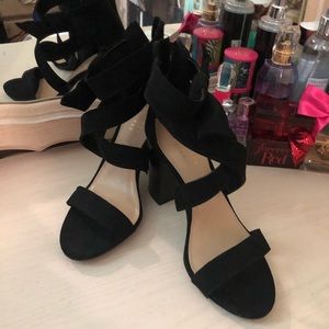 Lauren Conrad size 9 strappy heels new without tag